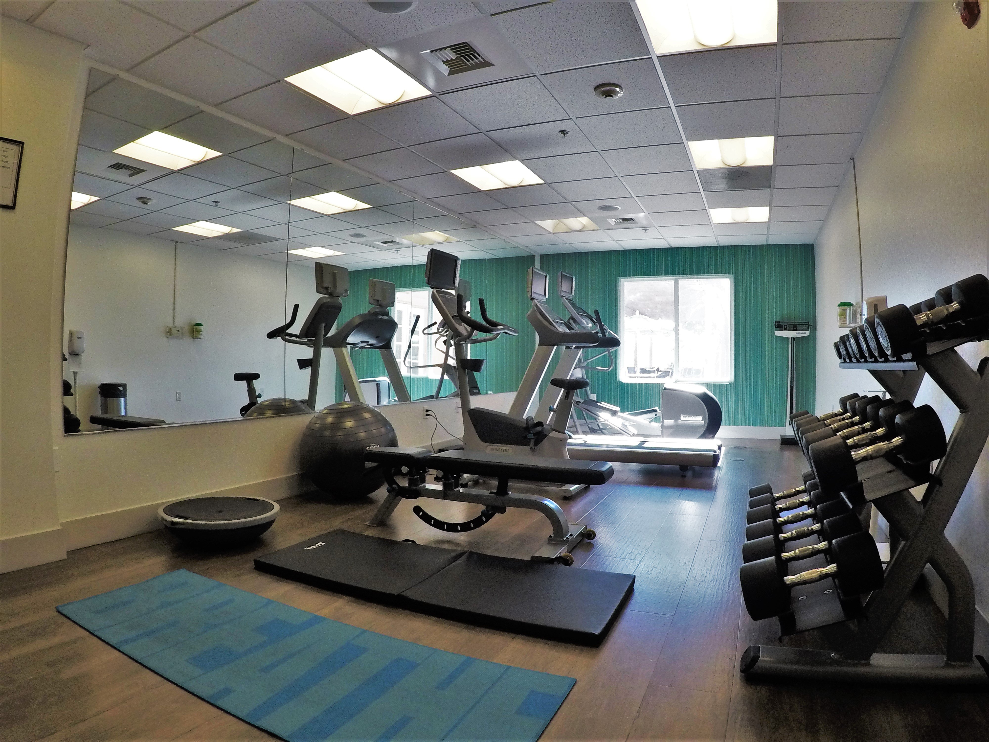 Holiday Inn Express Suites Napa Valley American Canyon 14/26