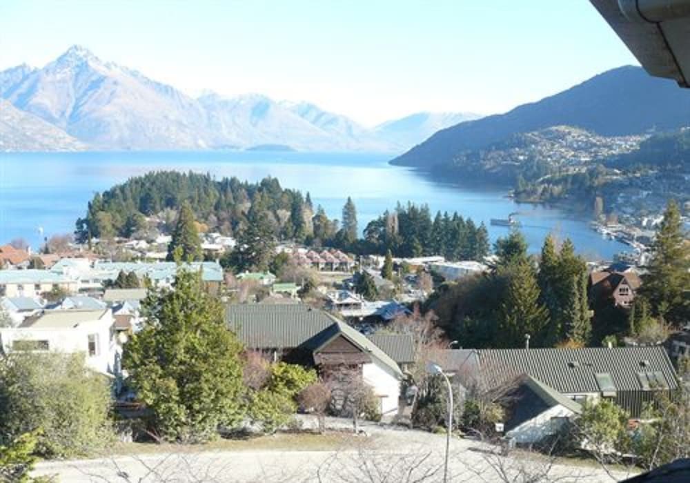 Balmoral Lodge 61/65