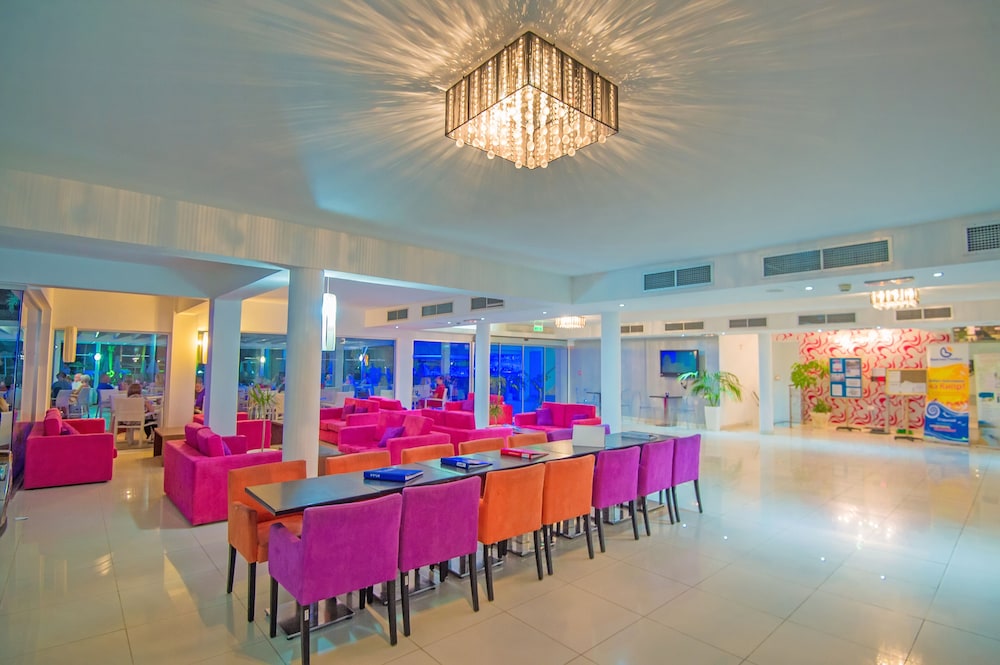 Marlita Beach Hotel Apartments 29/50