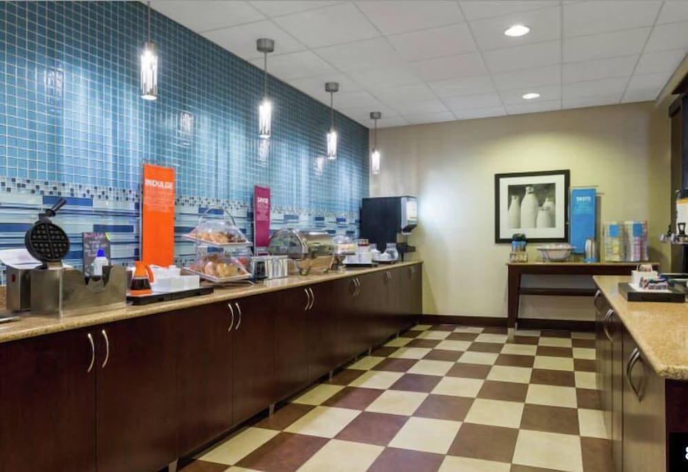 Hampton Inn Manassas 44/51