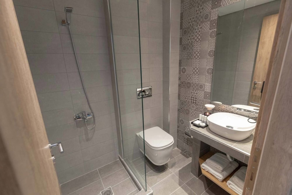 Grand Port Suites Thessaloniki 22/26