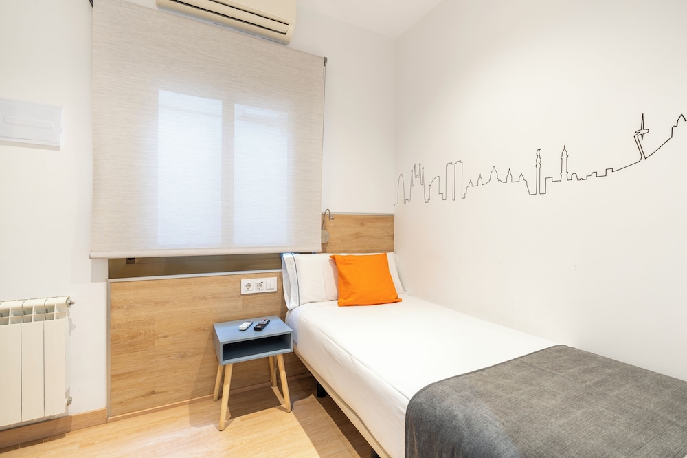 Hostal Sans 21/50