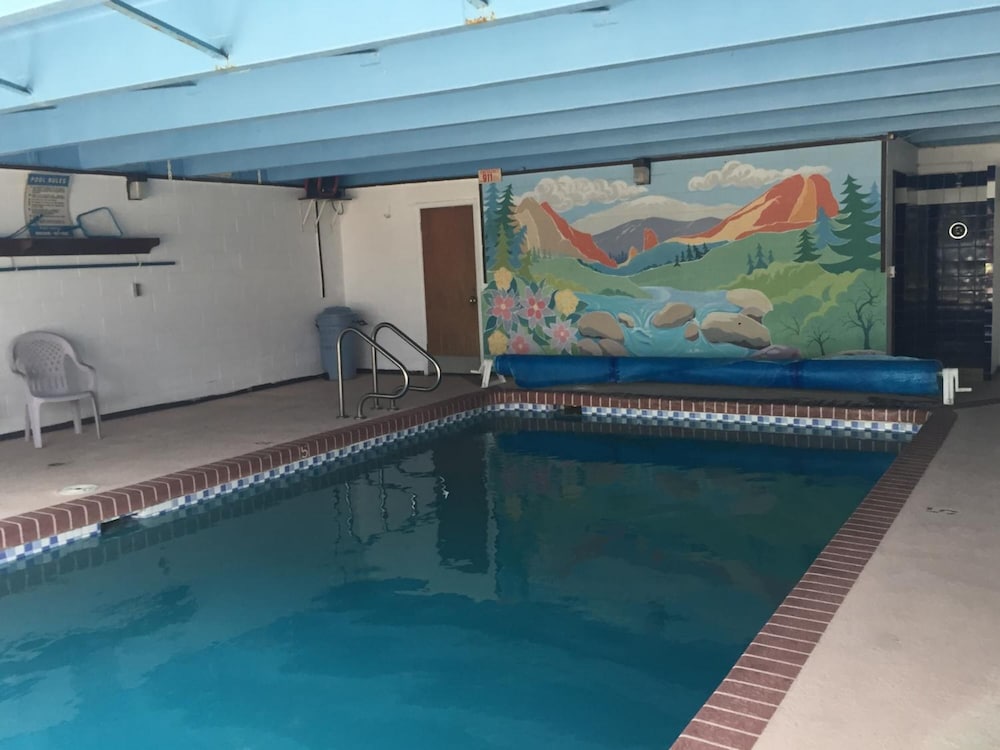 Garden Of The Gods Motel 44/58