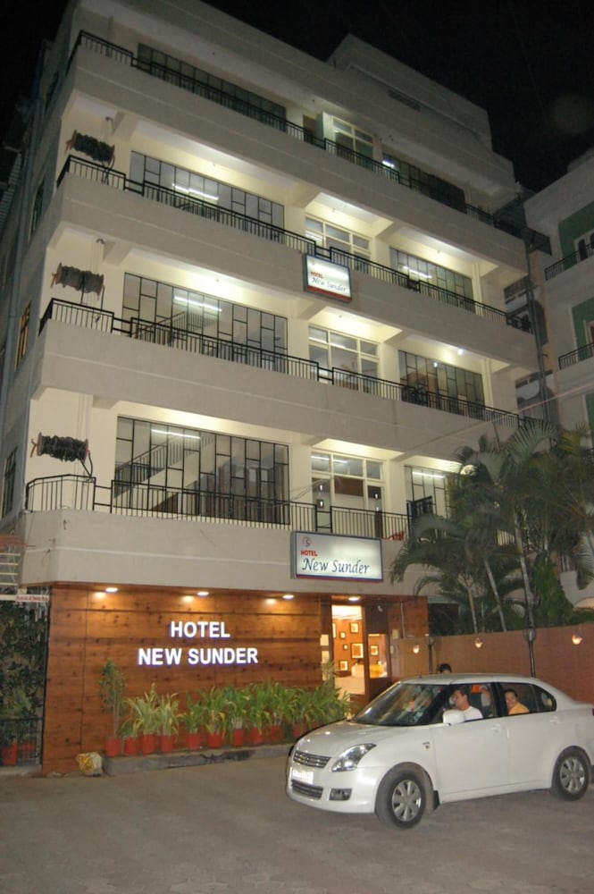 Hotel New Sunder 4/28