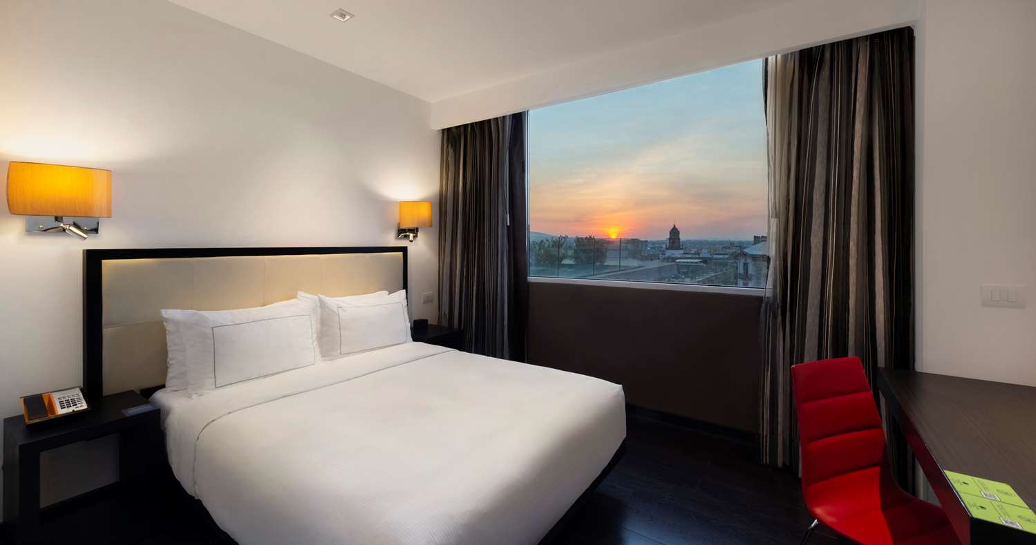 Doubletree By Hilton Guadalajara Centro Historico 16/60