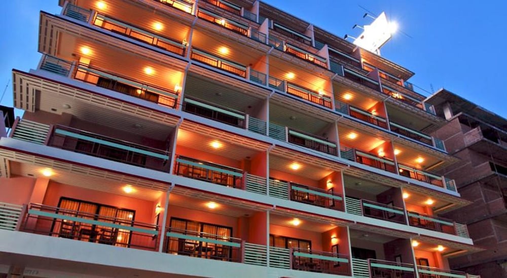 Pattaya Loft Hotel 6/55