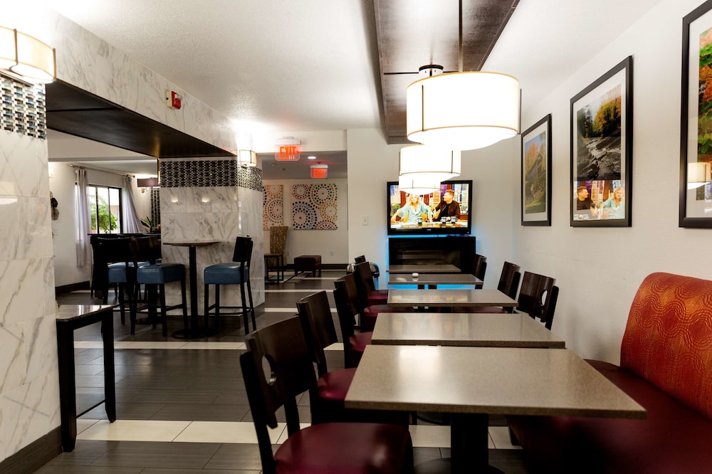 Best Western Executive Inn Battle Creek 37/46