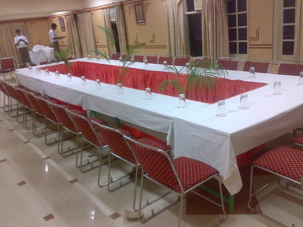 Hotel Rajputana Palace 29/29