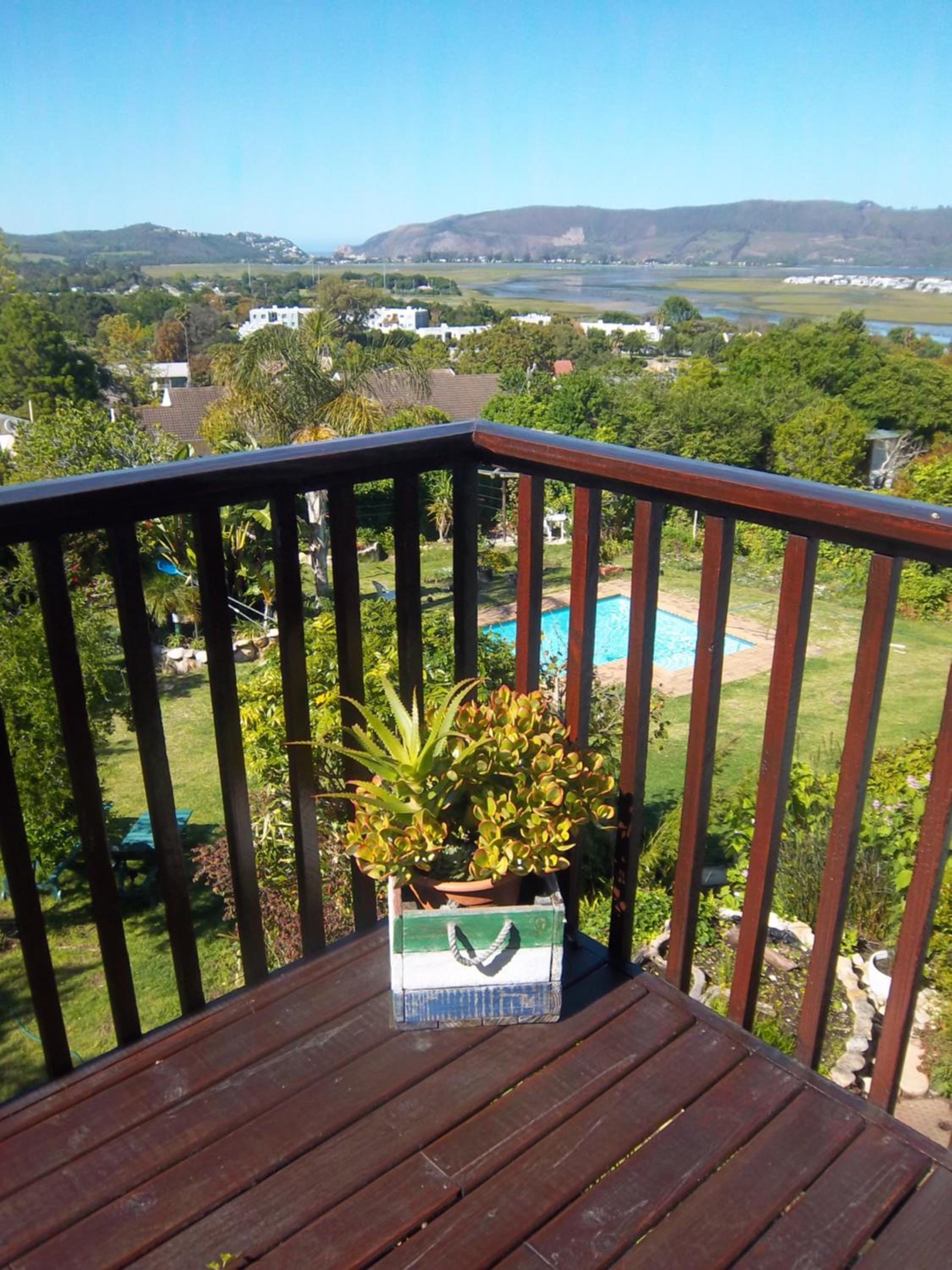 Footprints Of Knysna 42/45