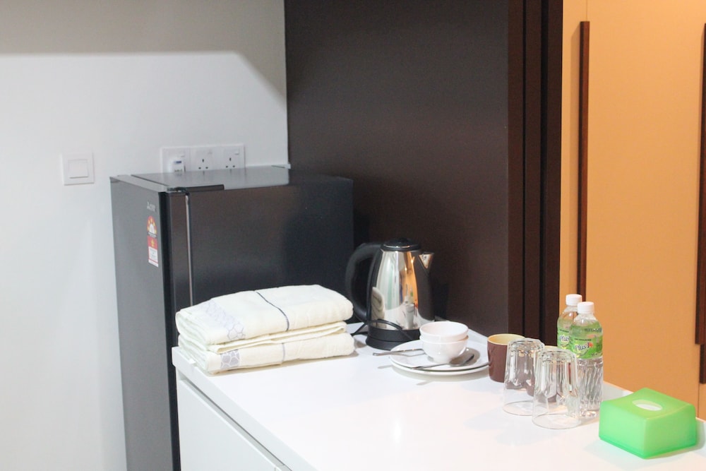 Dehouz – Trefoil Setia Alam Homestay 29/50