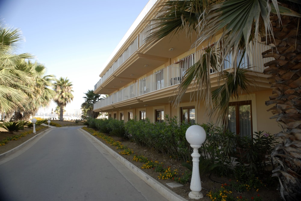 Dioscuri Bay Palace Hotel 13/75