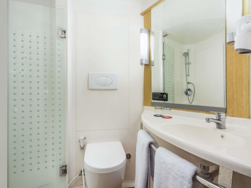 Ibis Jakarta Senen 55/56