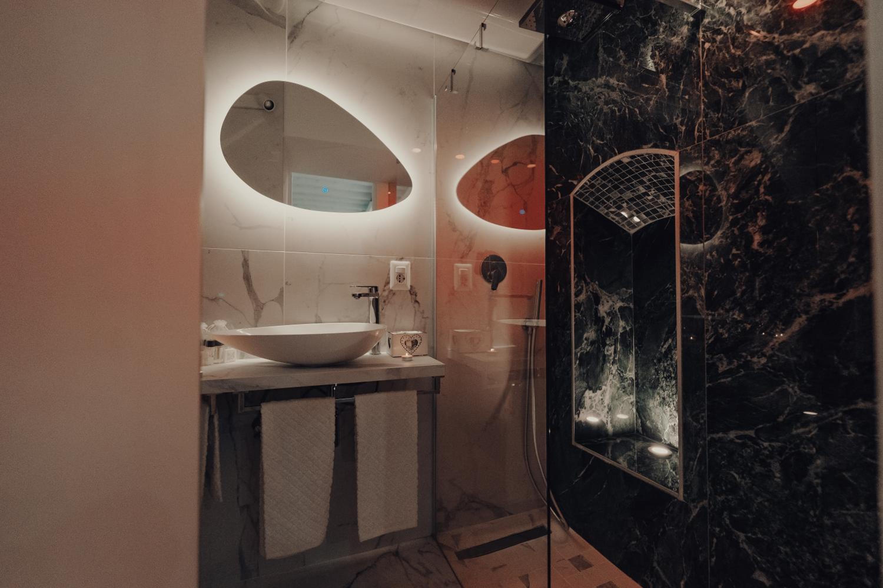 Mirror Suite Roma Jacuzzi Colosseo Monti 13/13