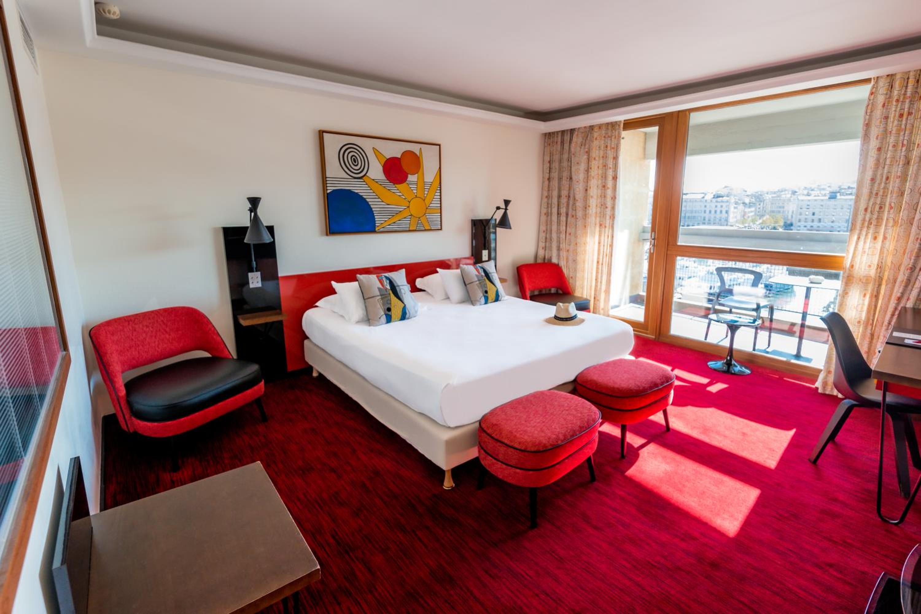 Family, Suite, Queen and Twin Beds, Old Port View