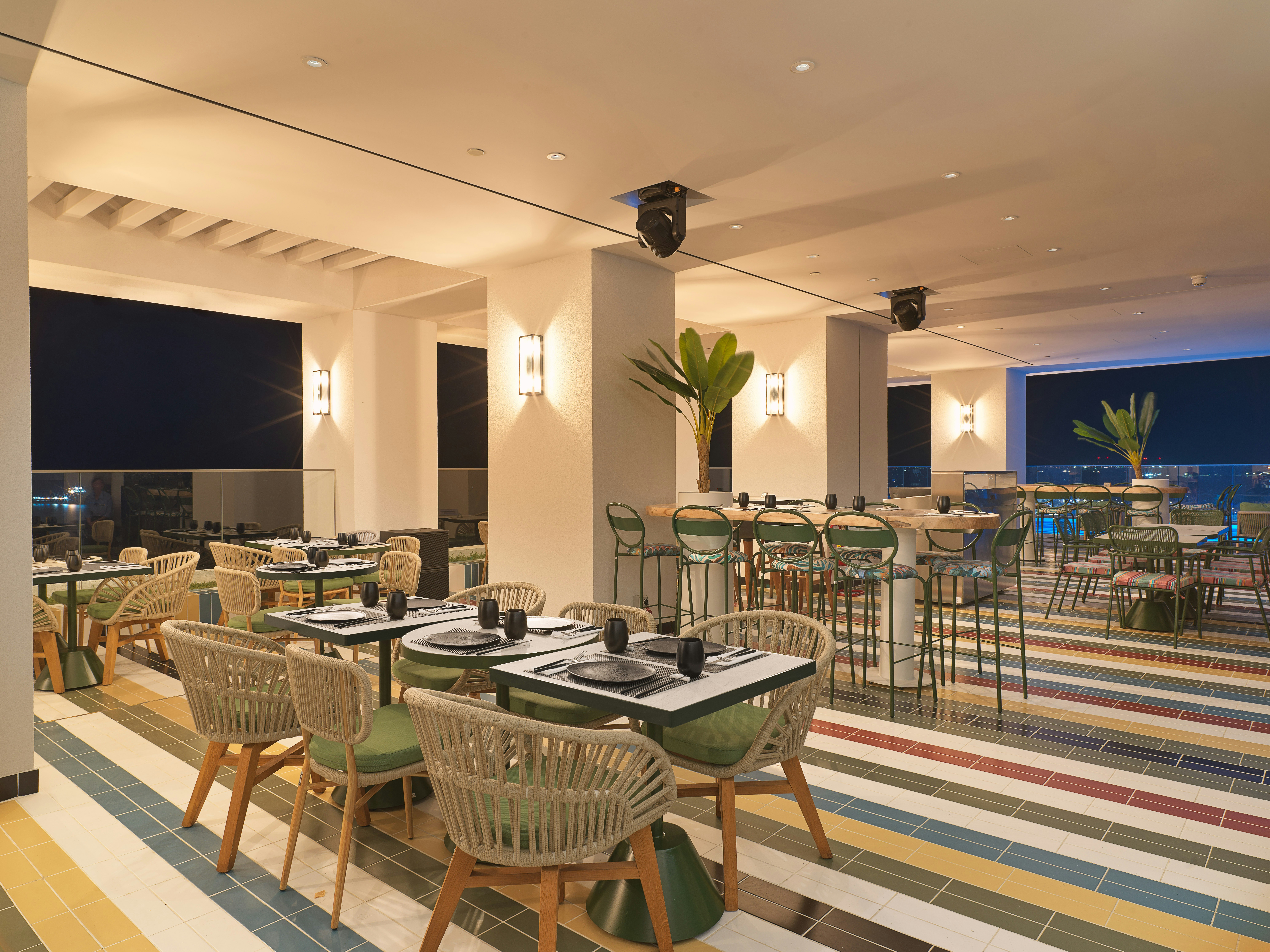 NYX Hotel Limassol 14/17