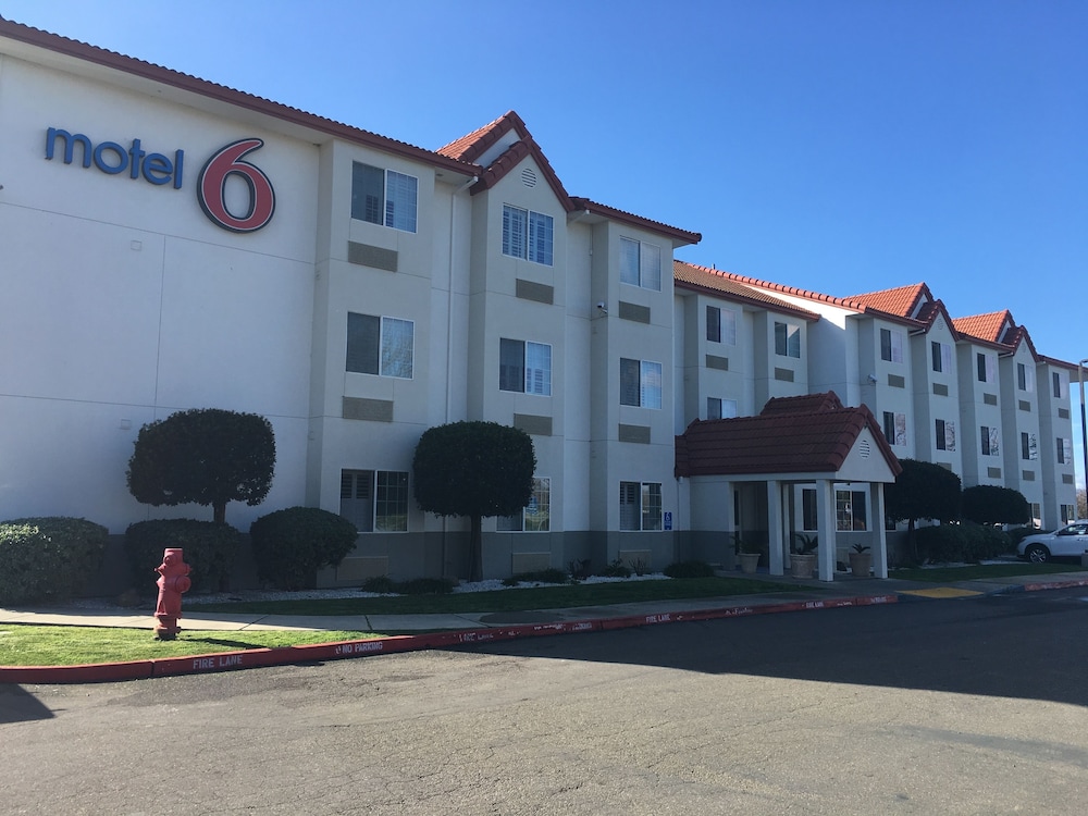 Motel6 Dixon, CA 52/58