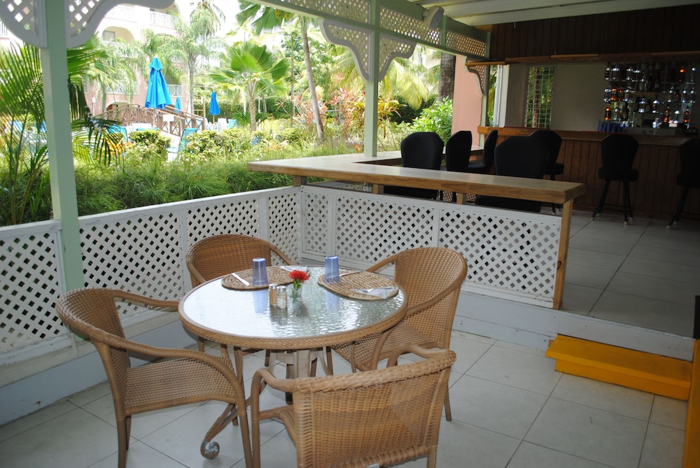Sunbay Hotel 46/63