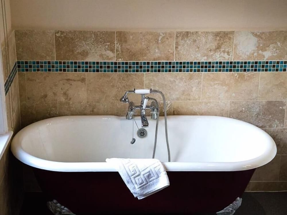 Harrogate Elite Living 46/49