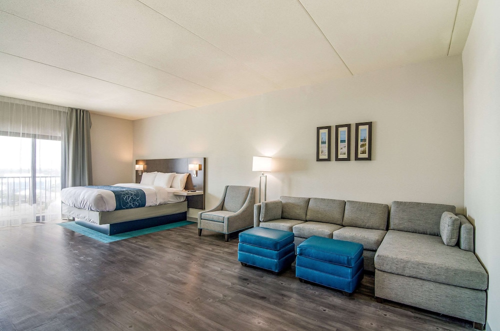 Comfort Inn and Suites Gulf Shores East Beach Near Gulf State Park 35/41