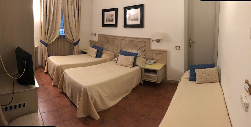 Hotel Quadrifoglio by Mancini 27/50