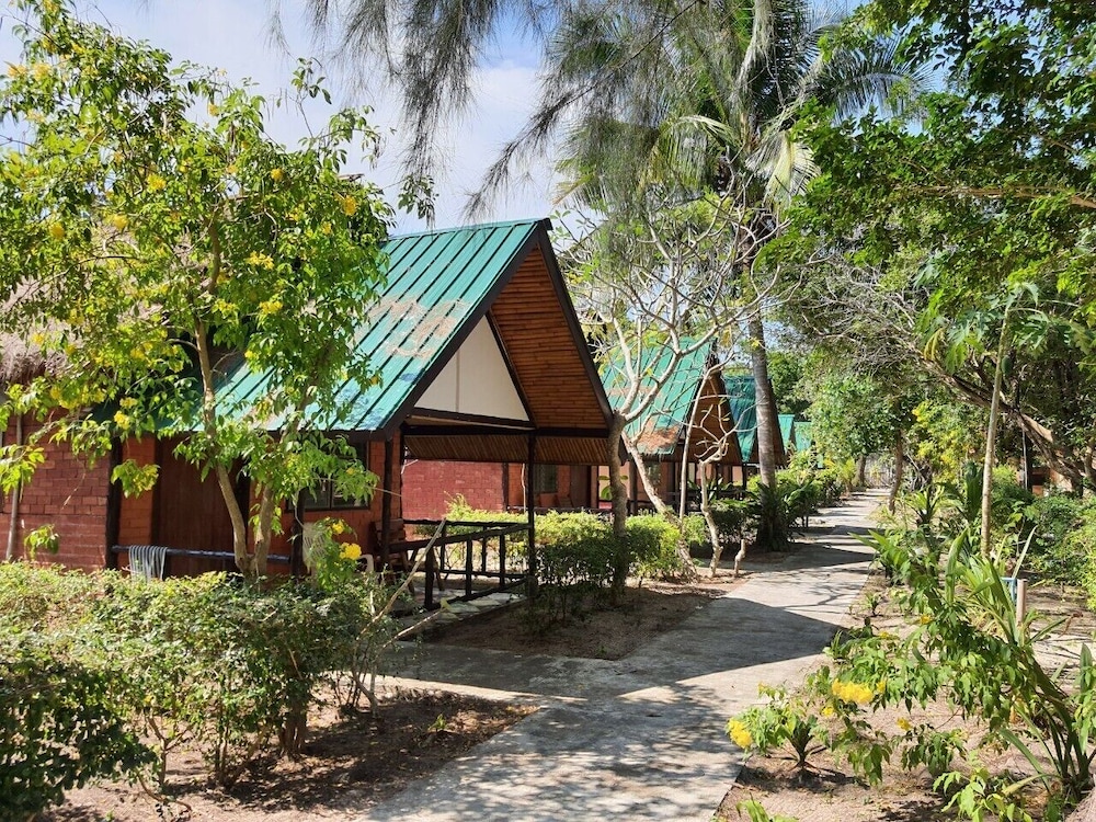 Kradan Beach Resort 39/48