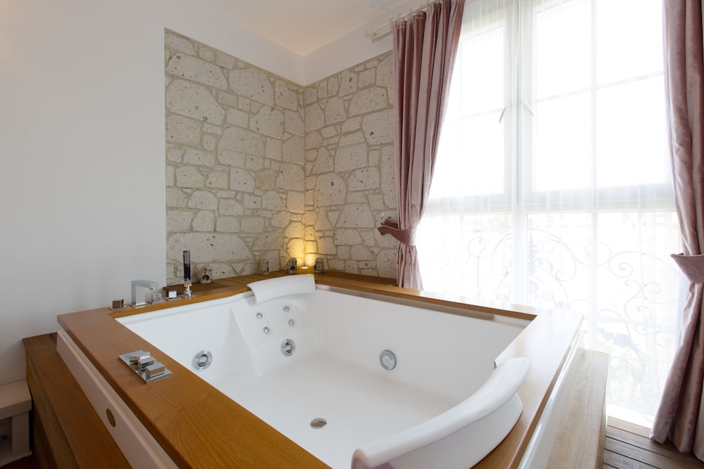 Cella Boutique Hotel 43/44