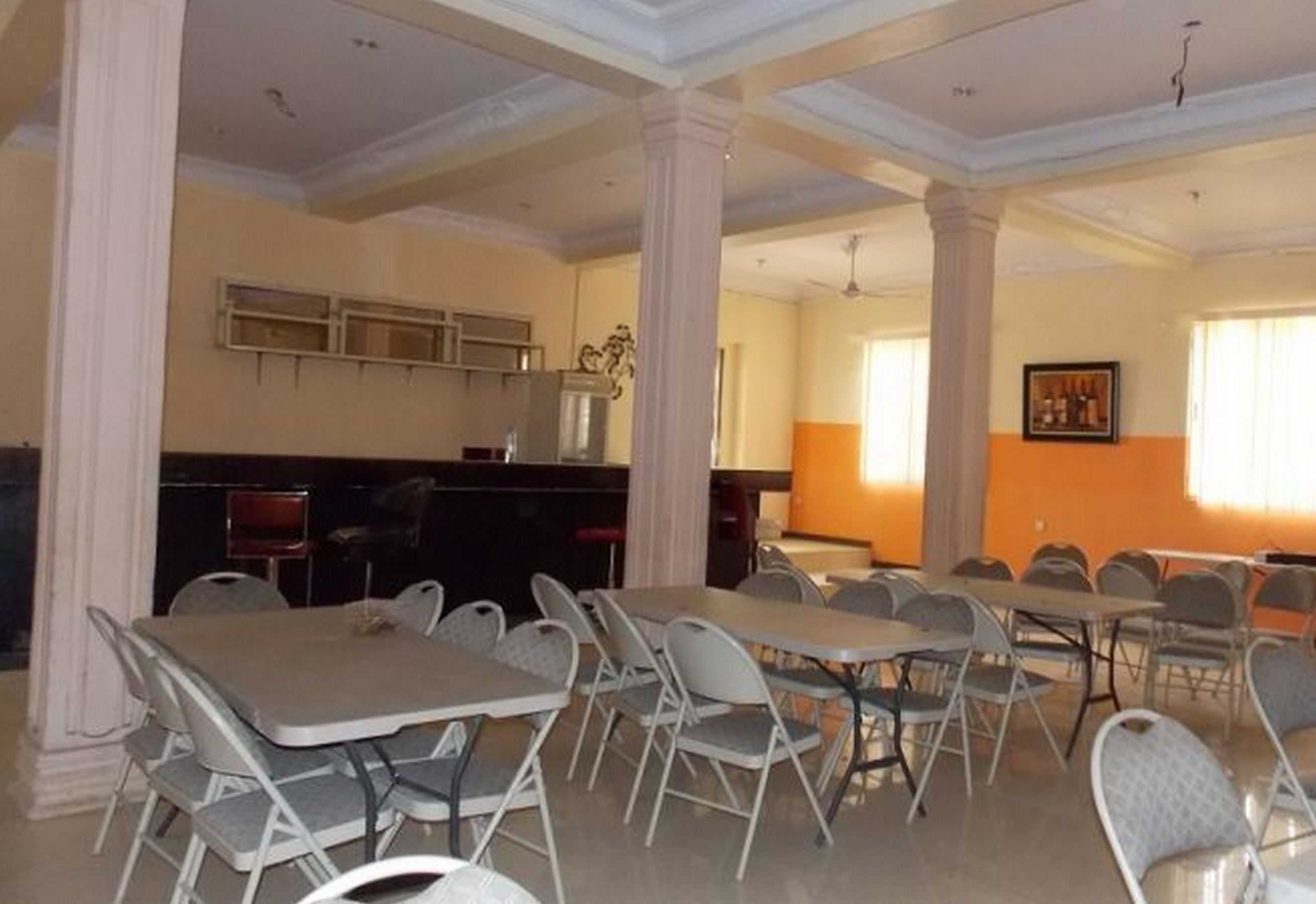 GADE PLACE HOTEL 14/18