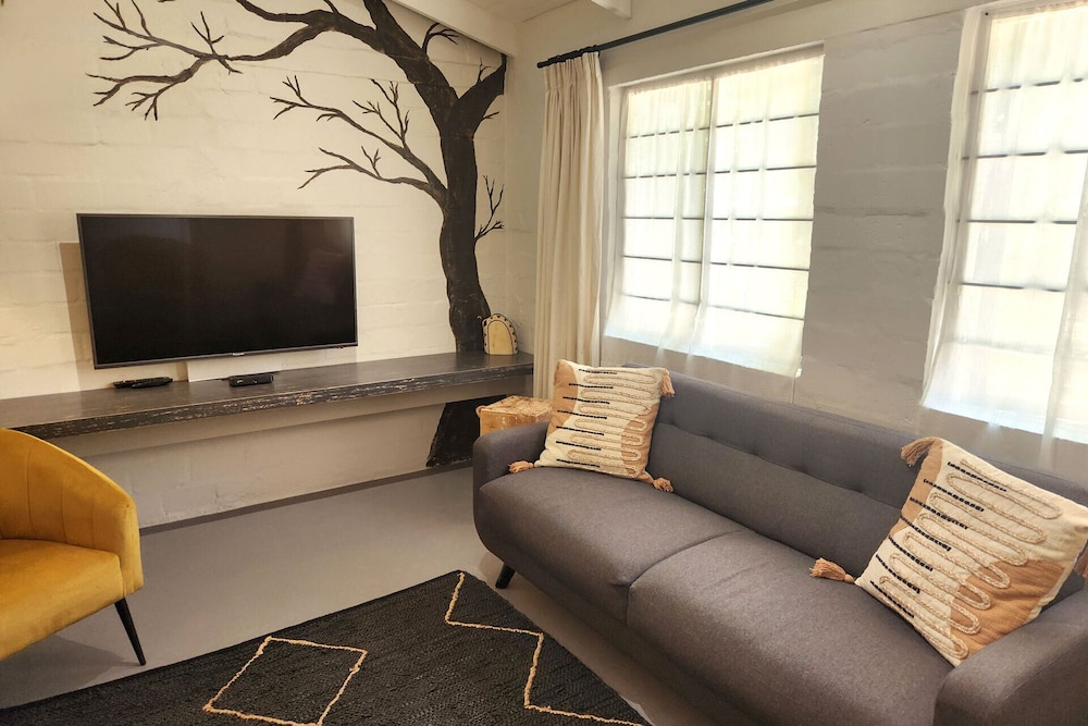 Hornbill House 29/49