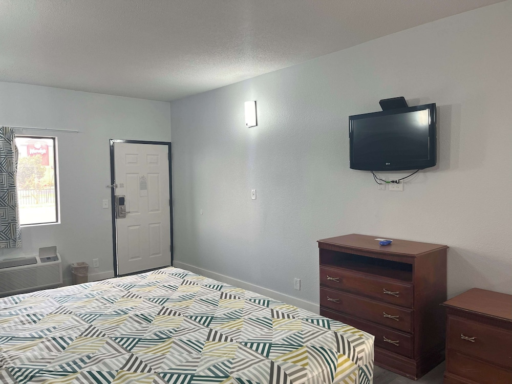 Lobby at Motel6 Cleveland, MS – Delta State University, CLEVELAND - MS