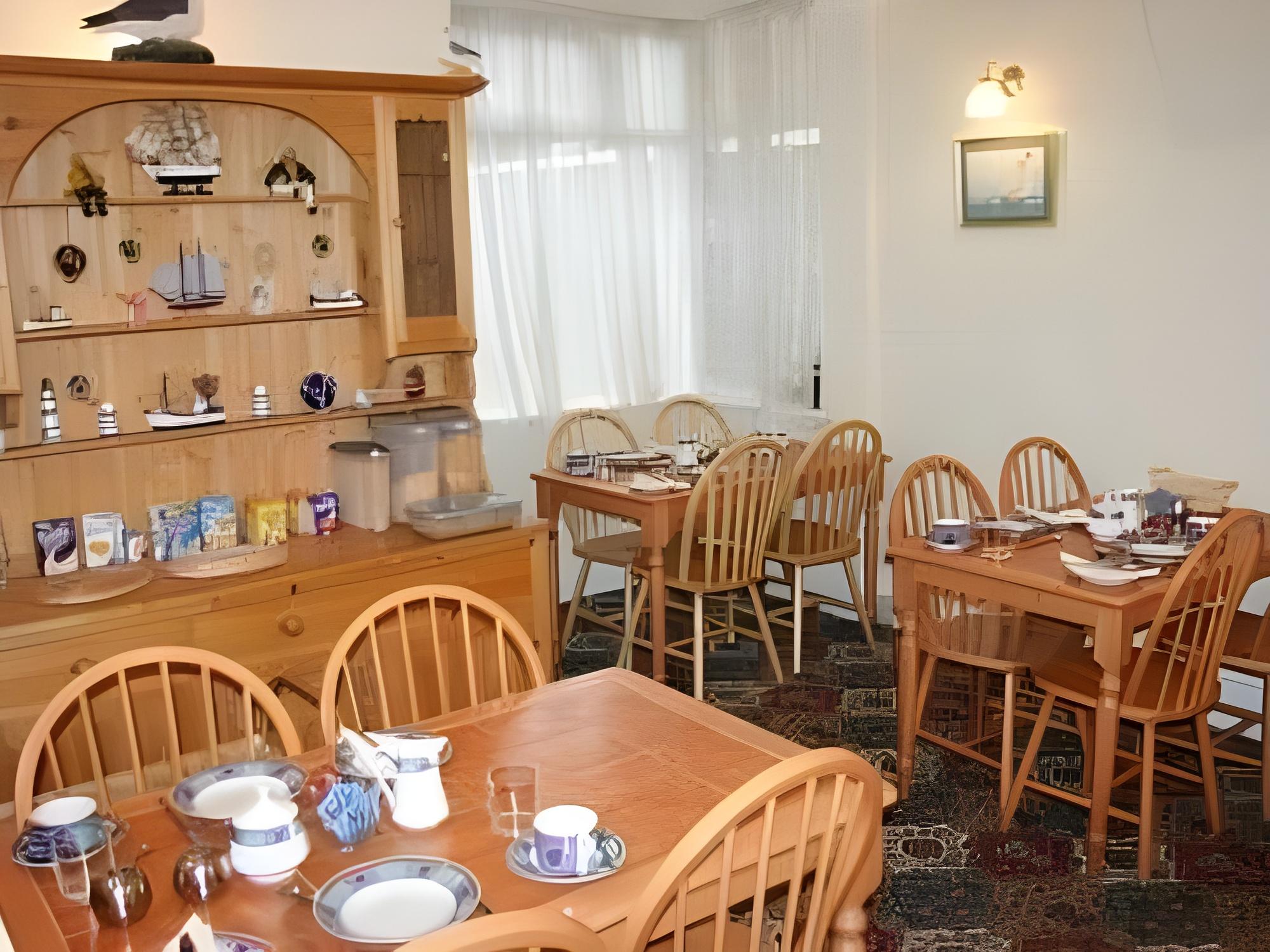 Aidansdale Hotel 7/8
