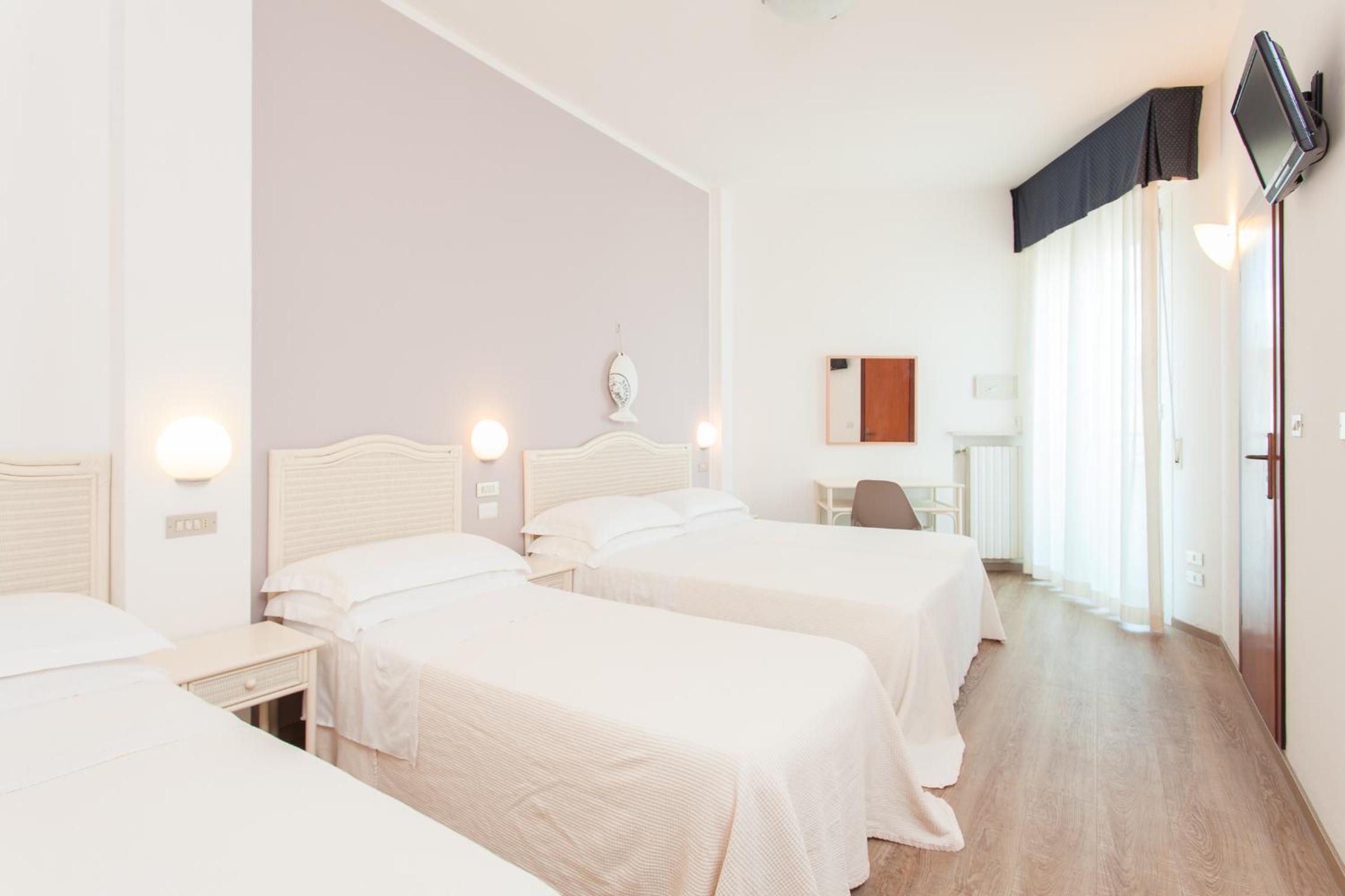 Roxy & Beach Hotel 10/43