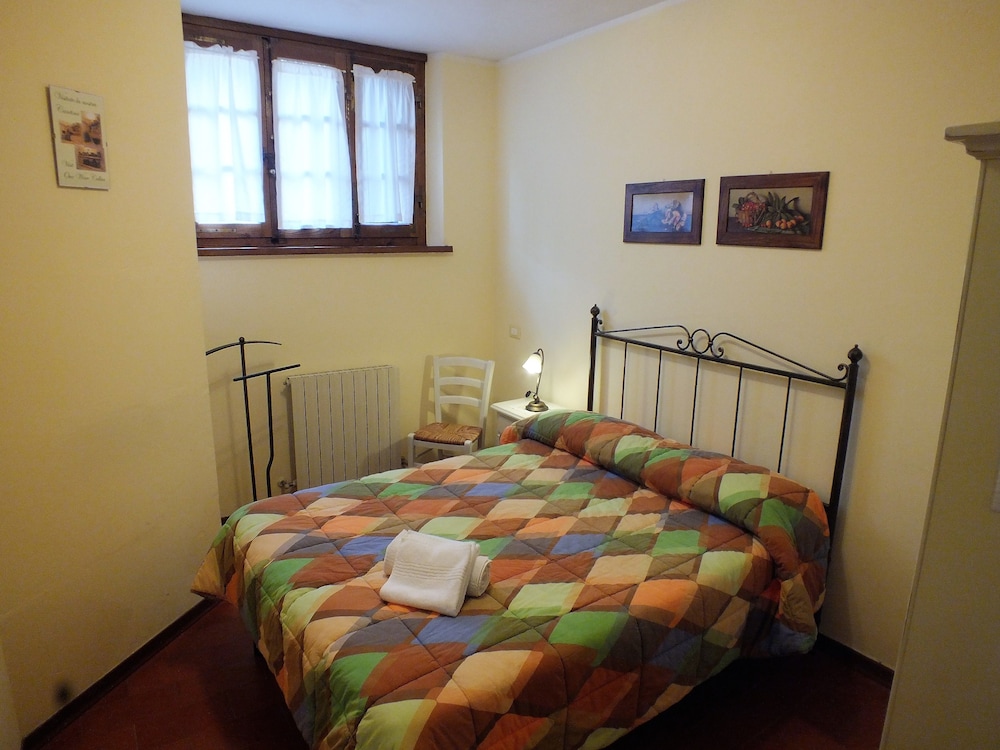 Casale Virgili 21/57