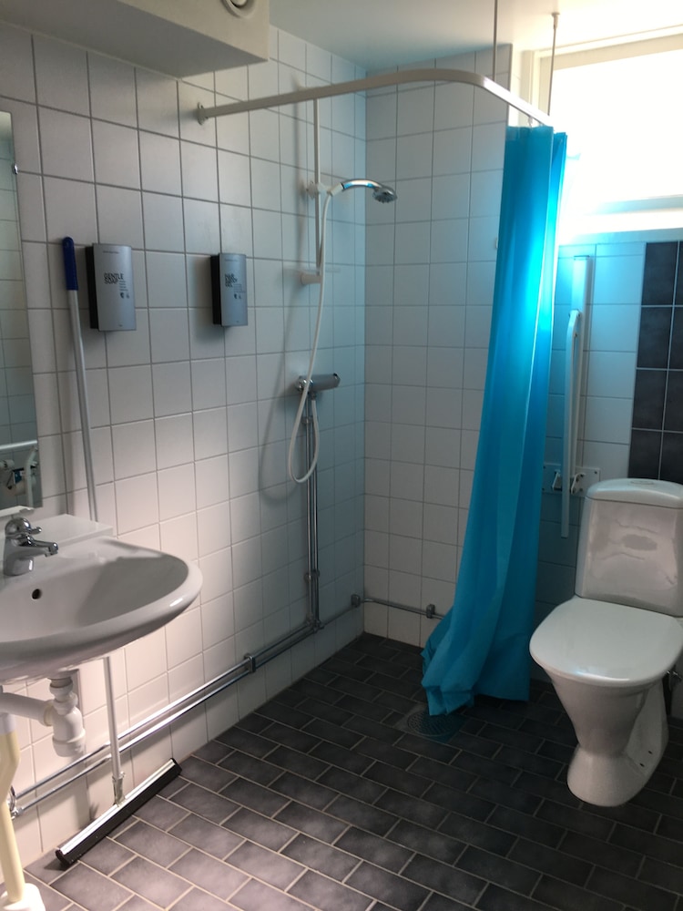 Hotell Hässlö 31/33