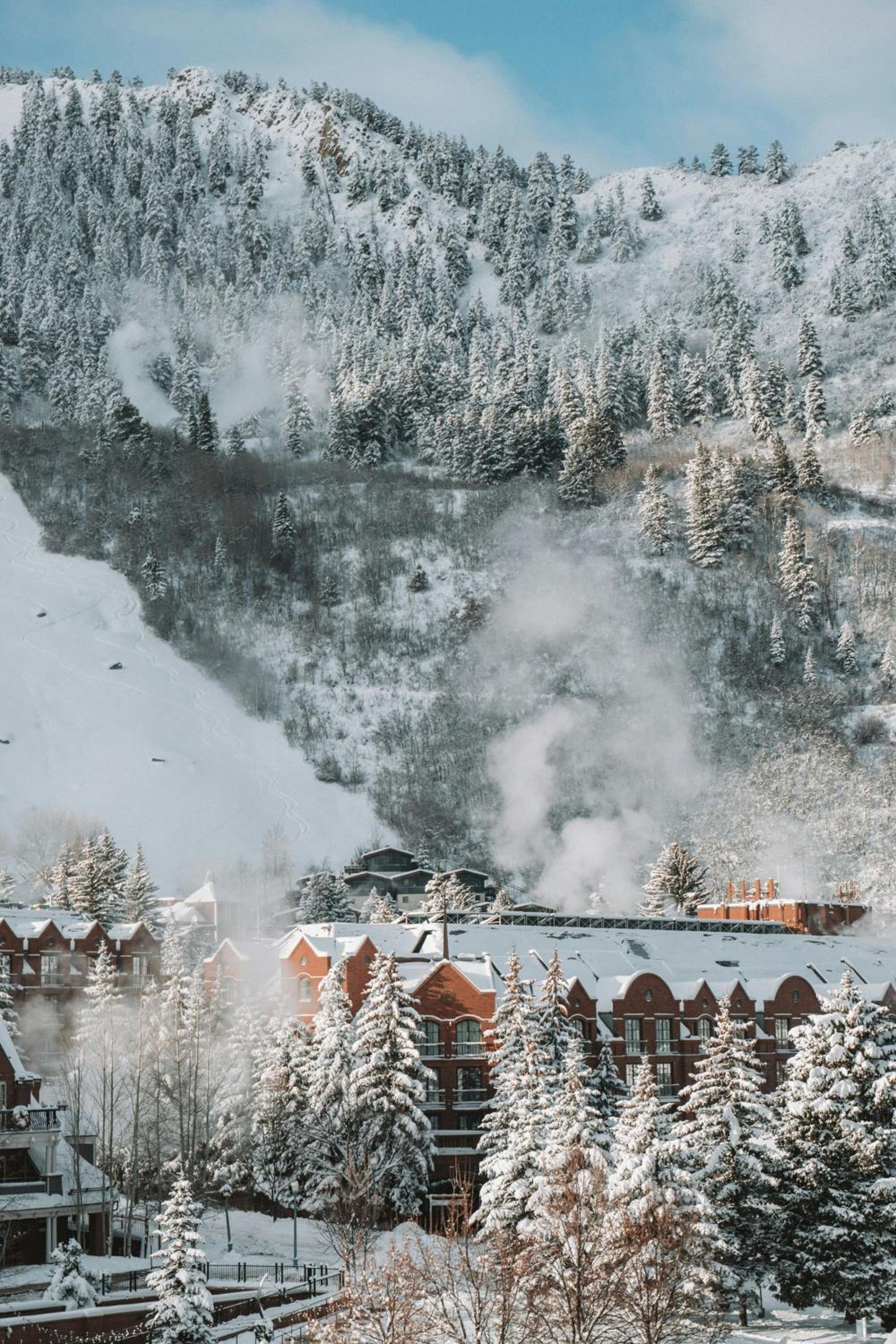 St Regis Aspen Resort 45/50