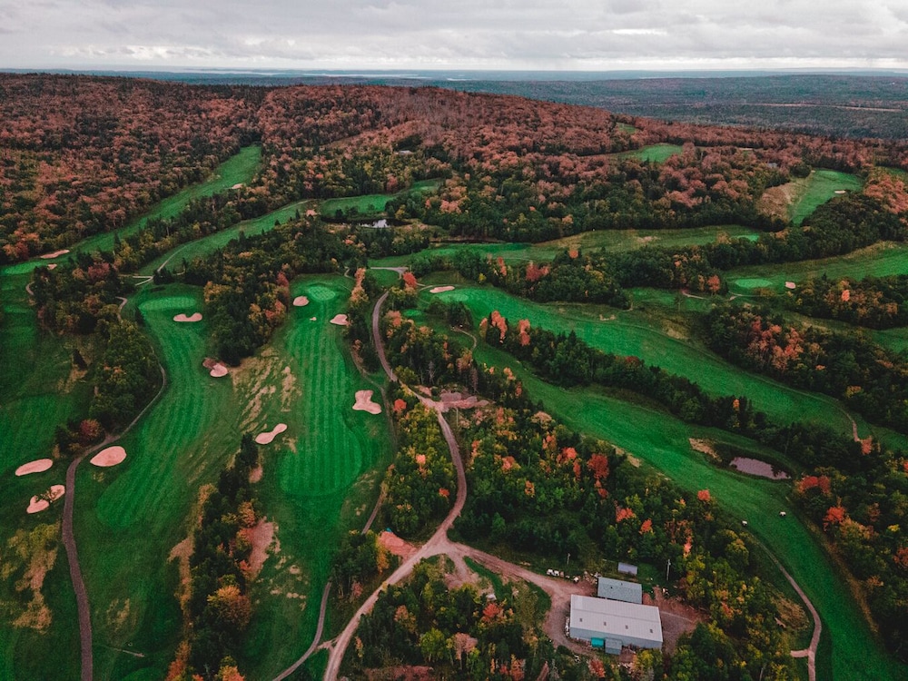 Dundee Resort And Golf Club 63/70