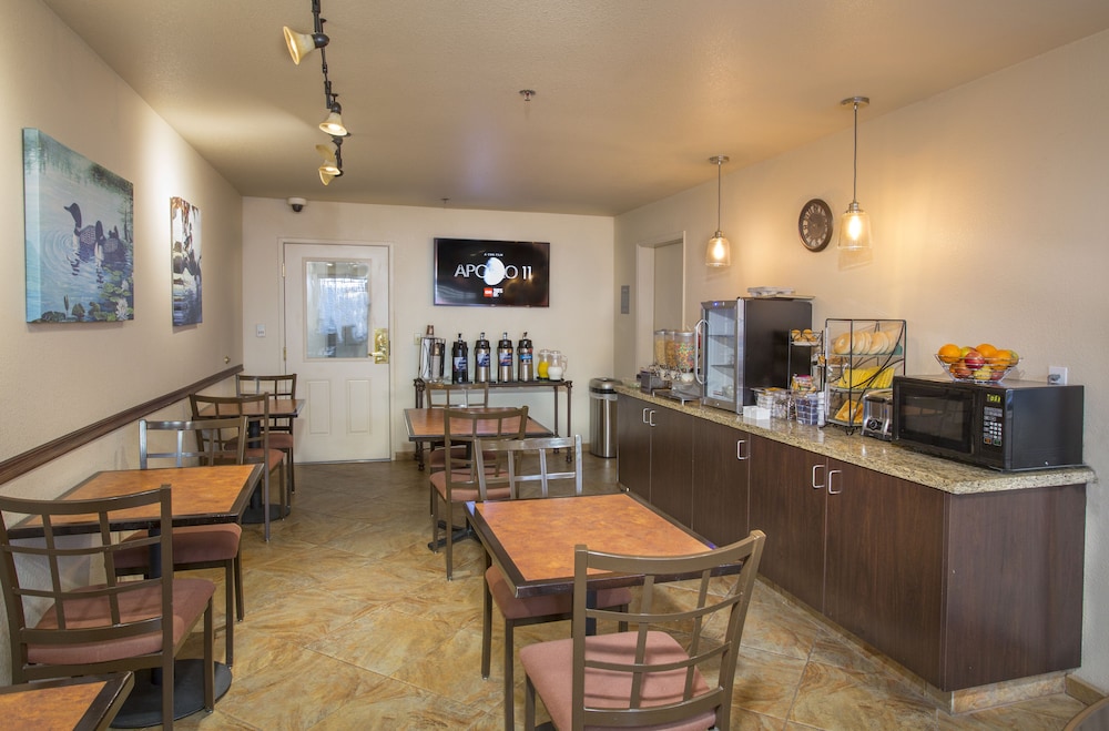 Granzella's Inn 16/23