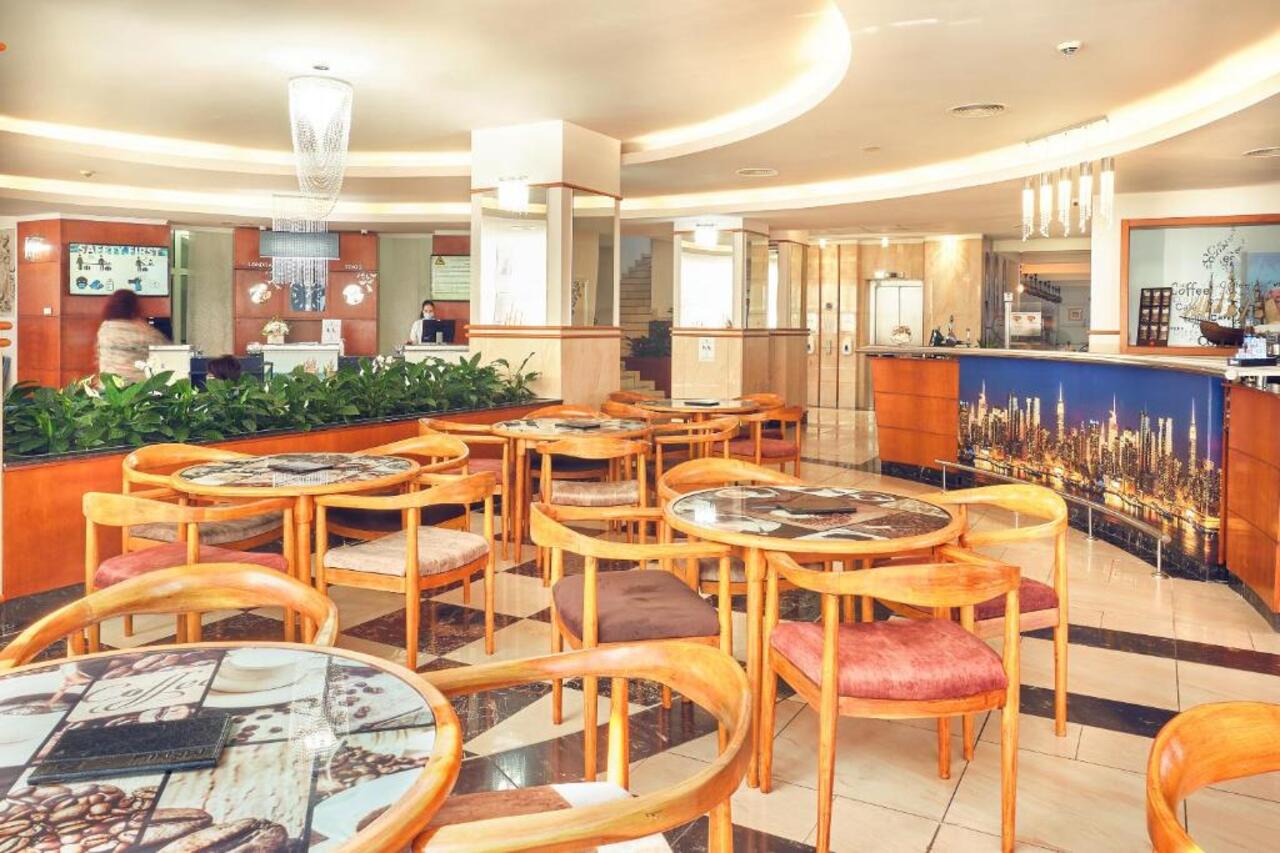 Continental Forum Constanta 30/33
