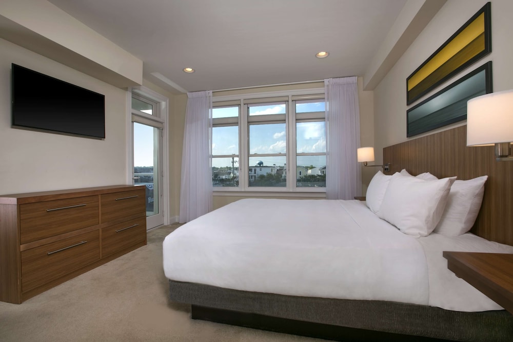 Hyatt Place Dewey Beach 20/80