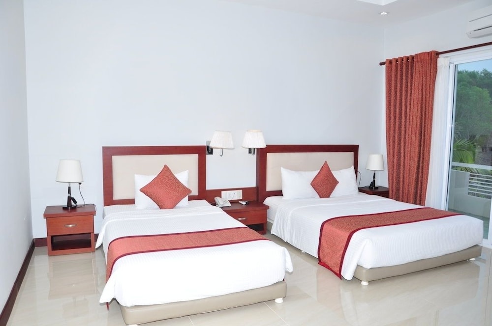 Hoa Binh Phu Quoc Hotel 11/37