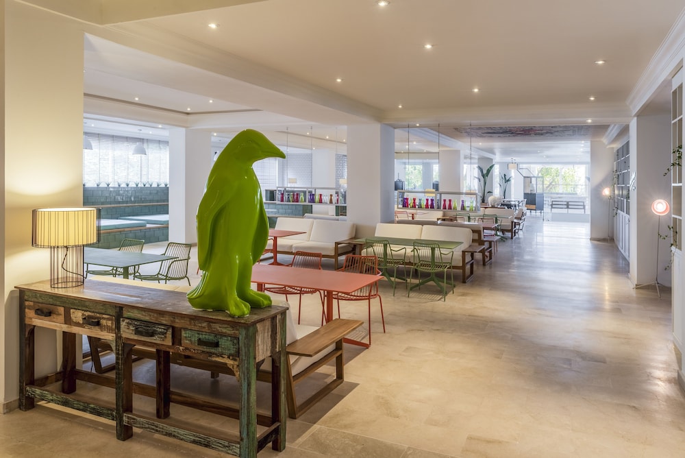 Innside Ibiza 52/64