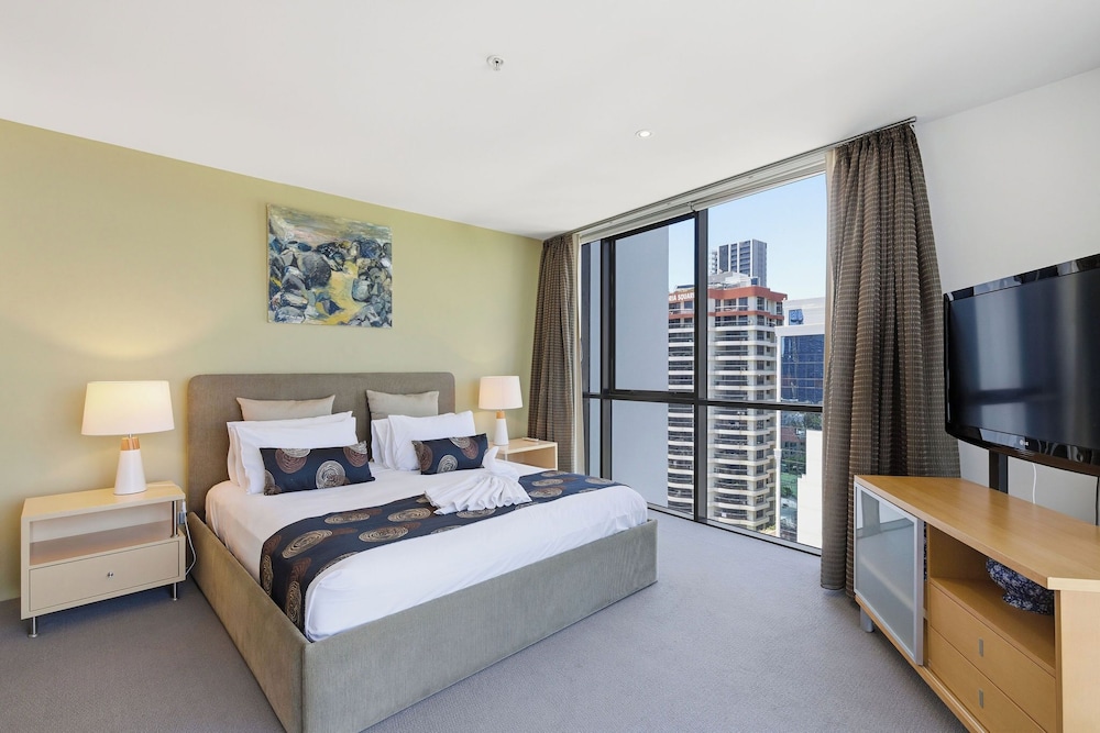 3 Bedrooms, King Bed, Queen and Twin Beds, Ocean View, 2 Bathrooms