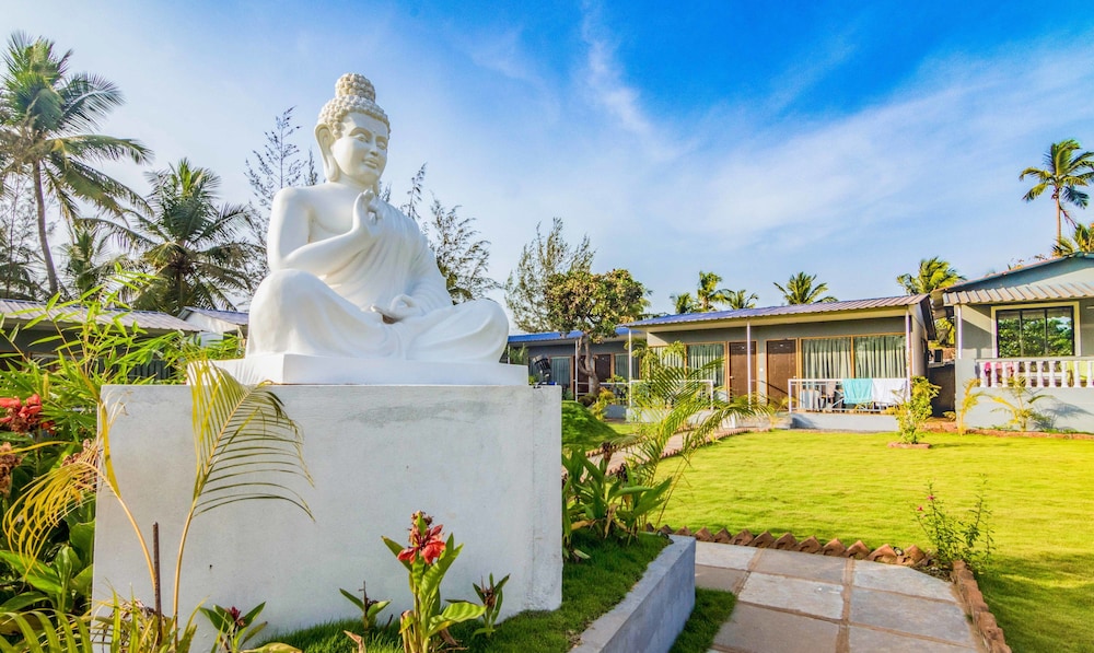 Treebo Lands End Beach Resort 23/27