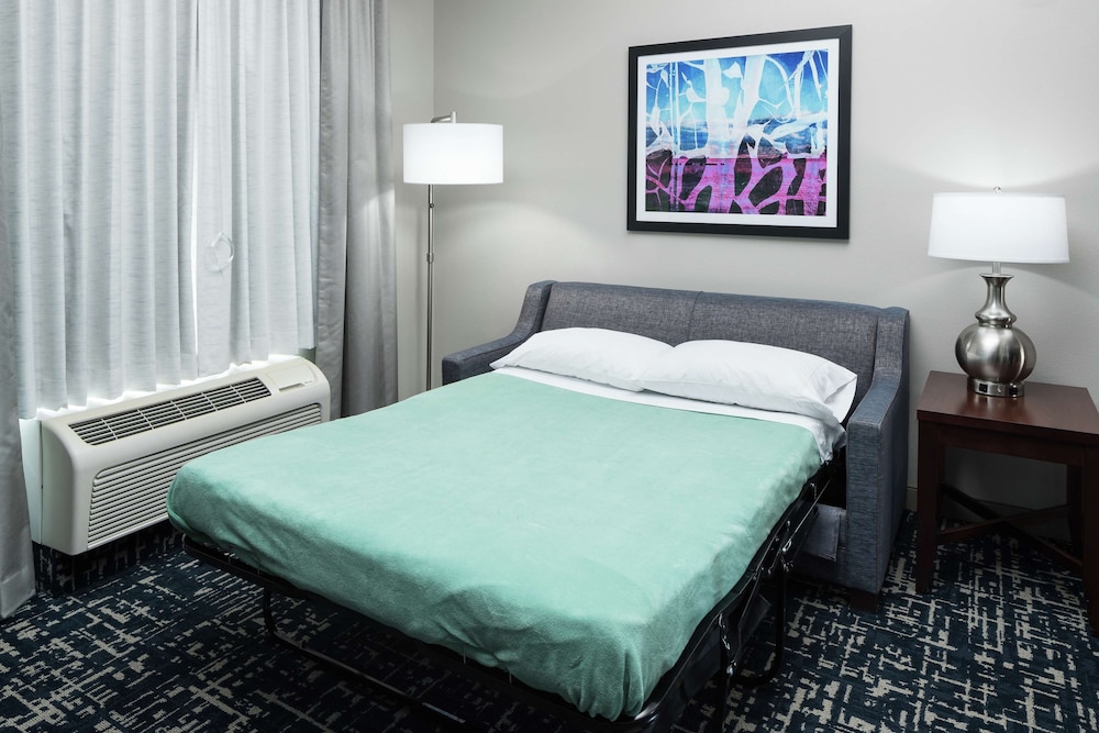 Homewood Suites by Hilton Fresno Airport/Clovis, CA 10/50