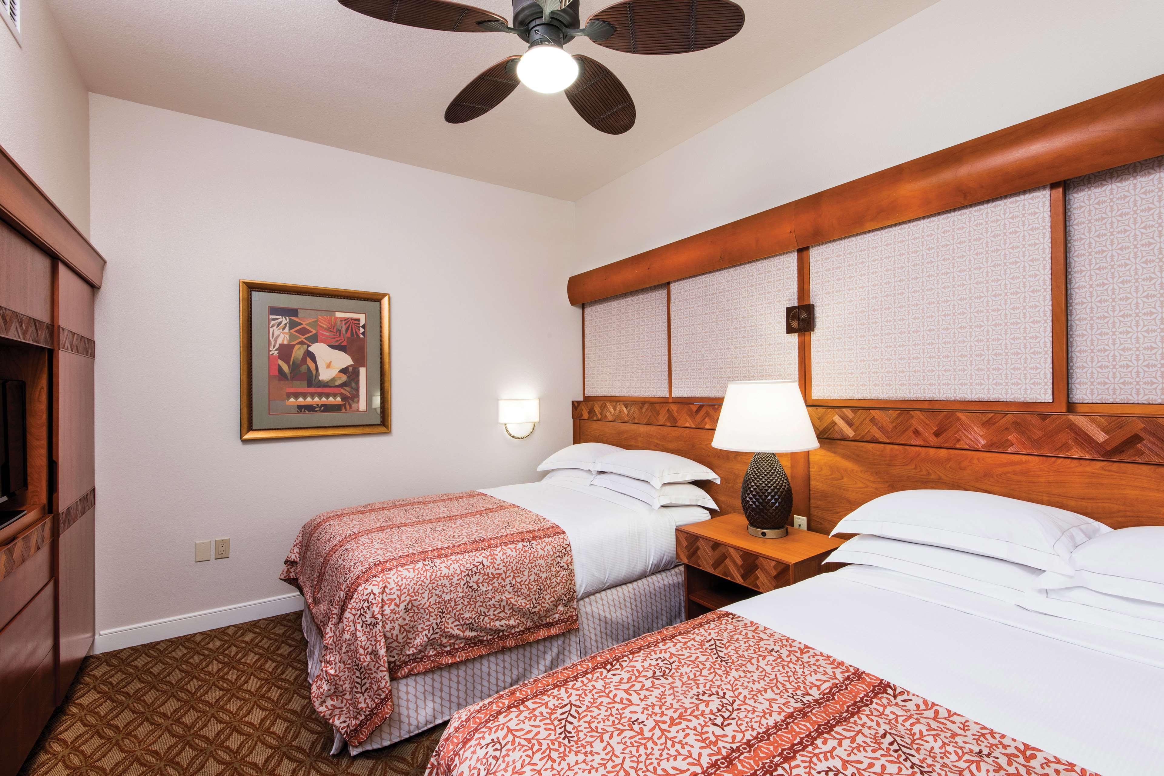 2 BEDROOMS, SUITE, 2 DOUBLE BEDS, KING BED, GOLF COURSE VIEW, SOFA