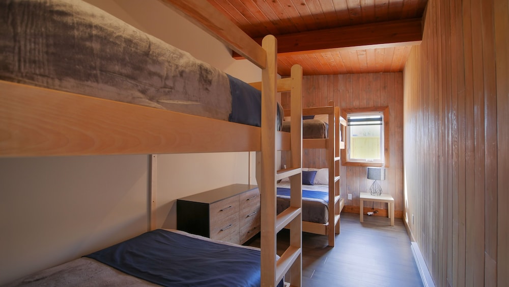 Hostellerie Baie Bleue 45/72