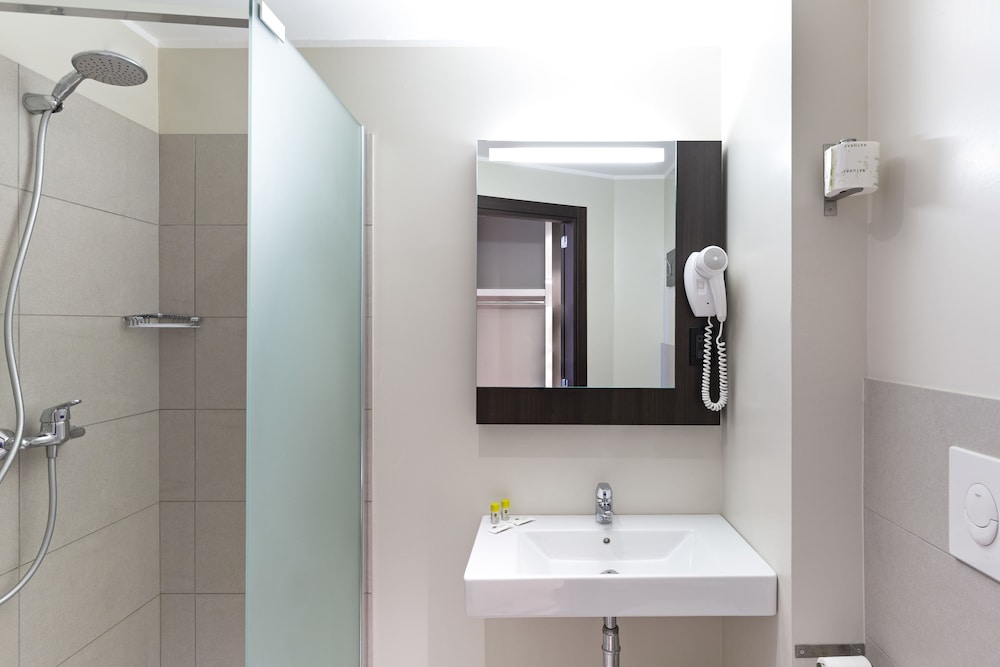 B&B Hotel Faenza 48/50