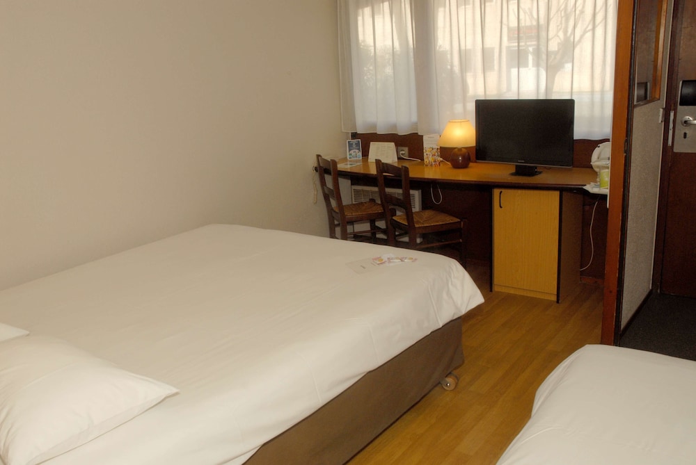 Kyriad Direct Marseille Est - La Valentine 20/52