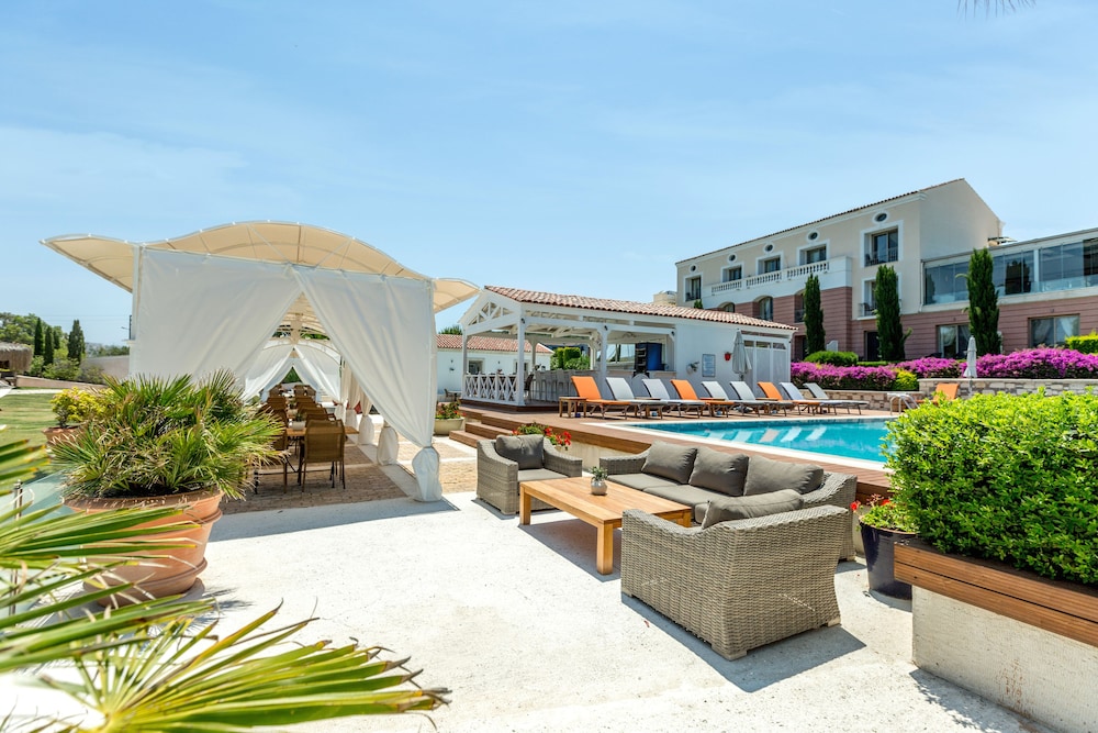 Antmare Hotel 47/50