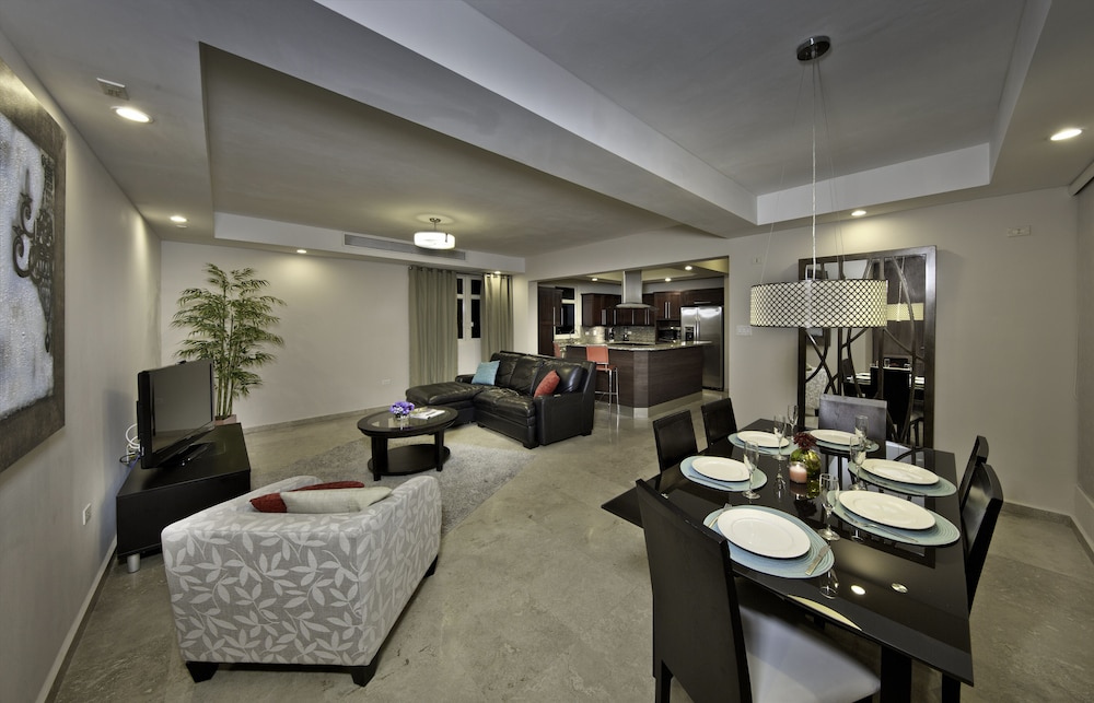 CIQALA Luxury Suites 54/75
