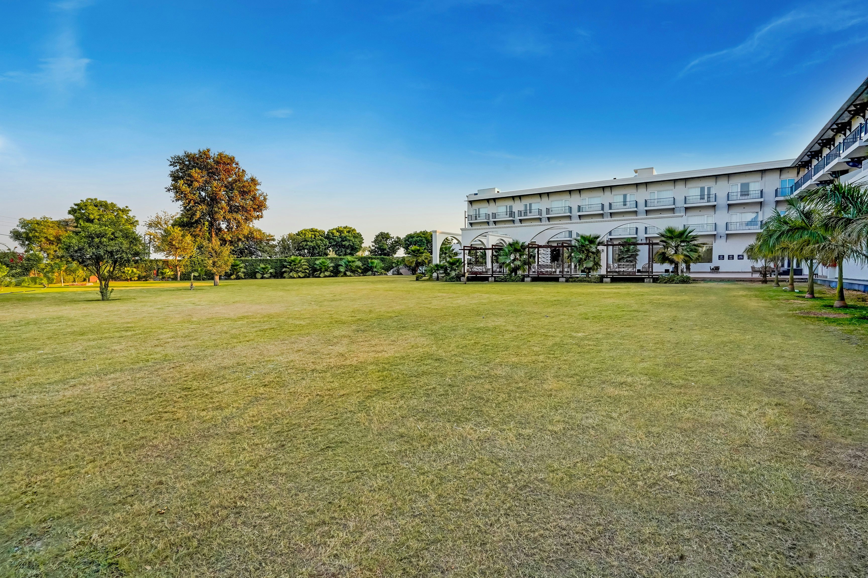 Sunday Resort & Spa Manesar Gurugram 44/51